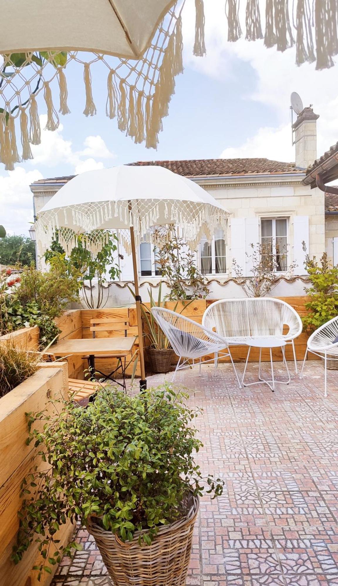 Maison Charmeilles - La Suite Pomerol Fronsac  Экстерьер фото